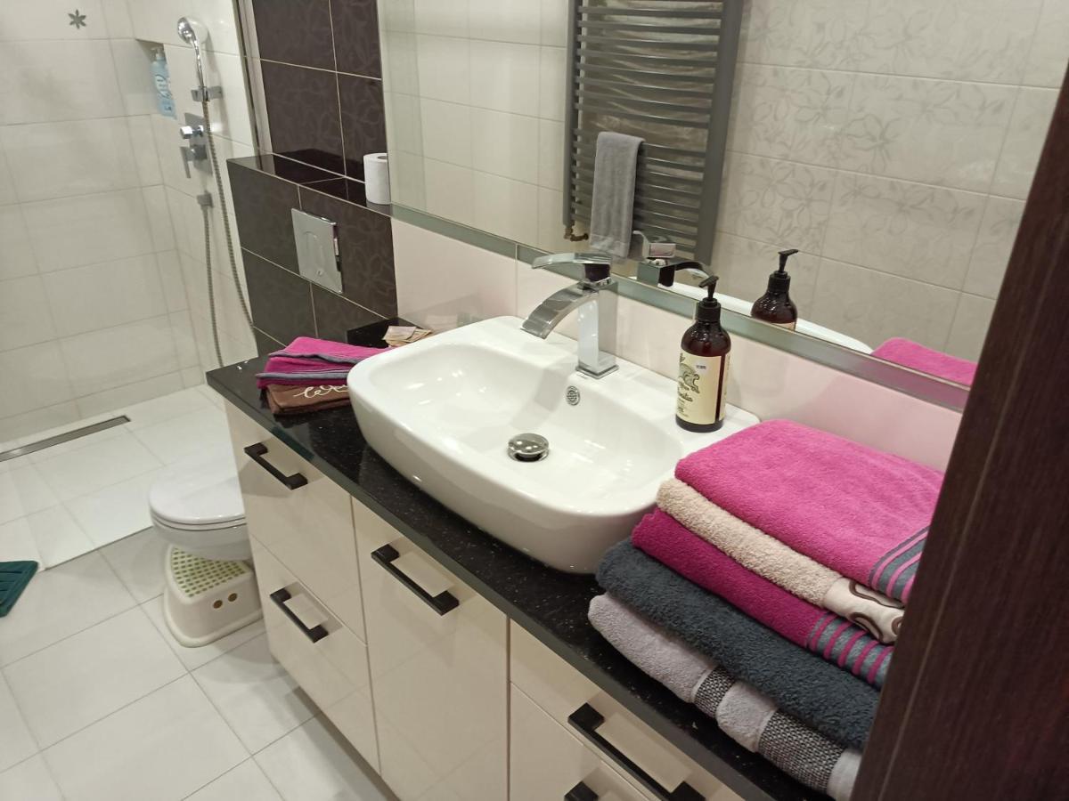 Apartament Centrum 64M2 Klimatyzacja Kędzierzyn-Koźle المظهر الخارجي الصورة