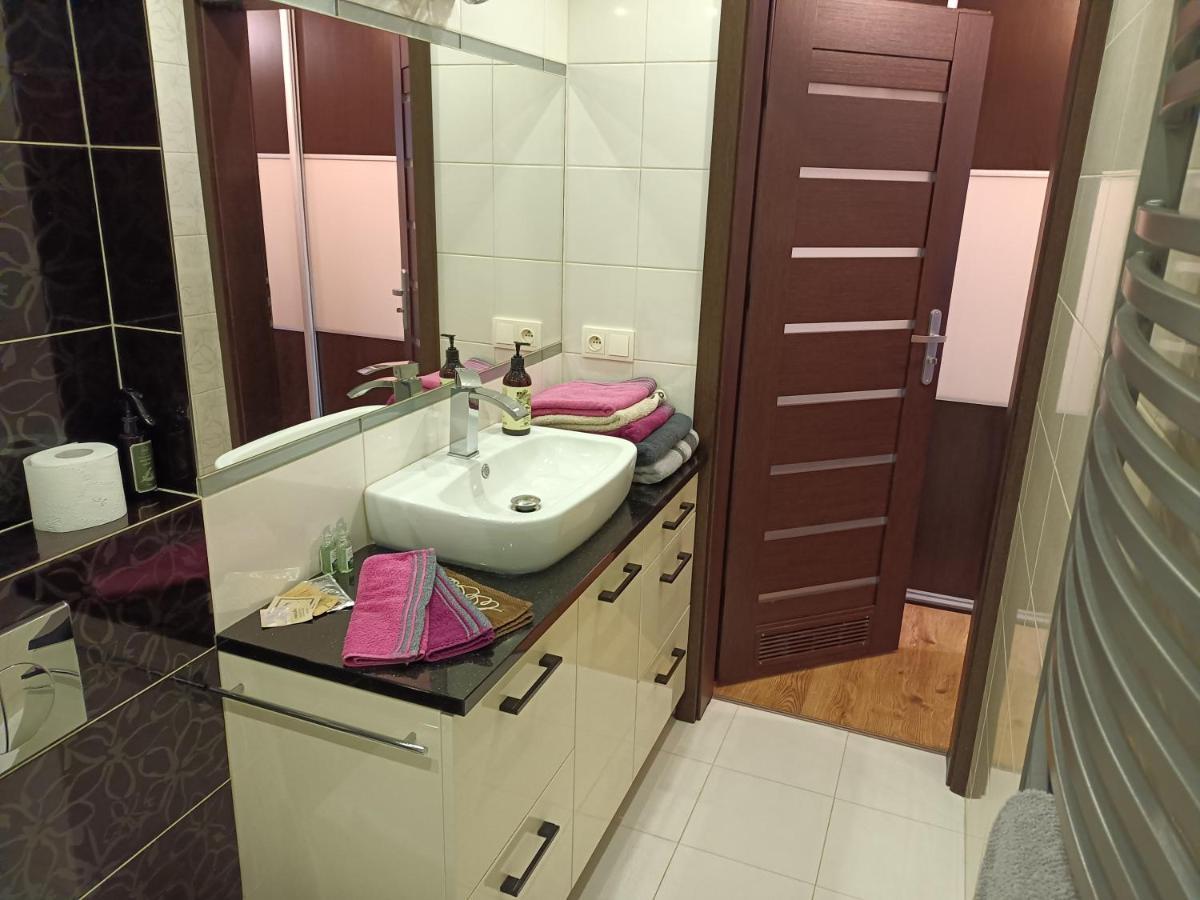Apartament Centrum 64M2 Klimatyzacja Kędzierzyn-Koźle المظهر الخارجي الصورة